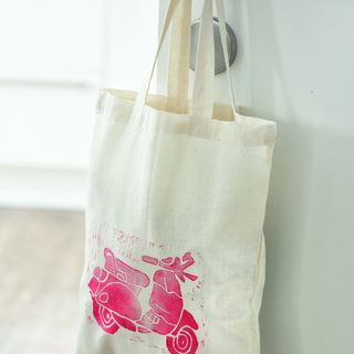 Cotton bag with linoleum printing technique